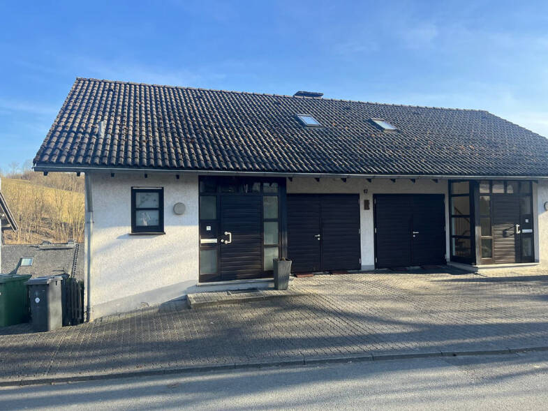 Doppelhaushälfte zum Kauf 200.000 € 4 Zimmer 110 m² 400 m² Grundstück Nuttlar Bestwig-Nuttlar 59909