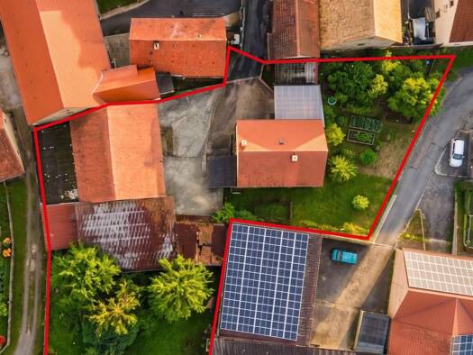 Einfamilienhaus zum Kauf 199.000 € 6 Zimmer 130 m² 1.618 m² Grundstück Gnodstadt Marktbreit 97340