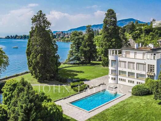 Einfamilienhaus zum Kauf 20 Zimmer 1.000 m² 13.836 m² Grundstück Montreux 1815