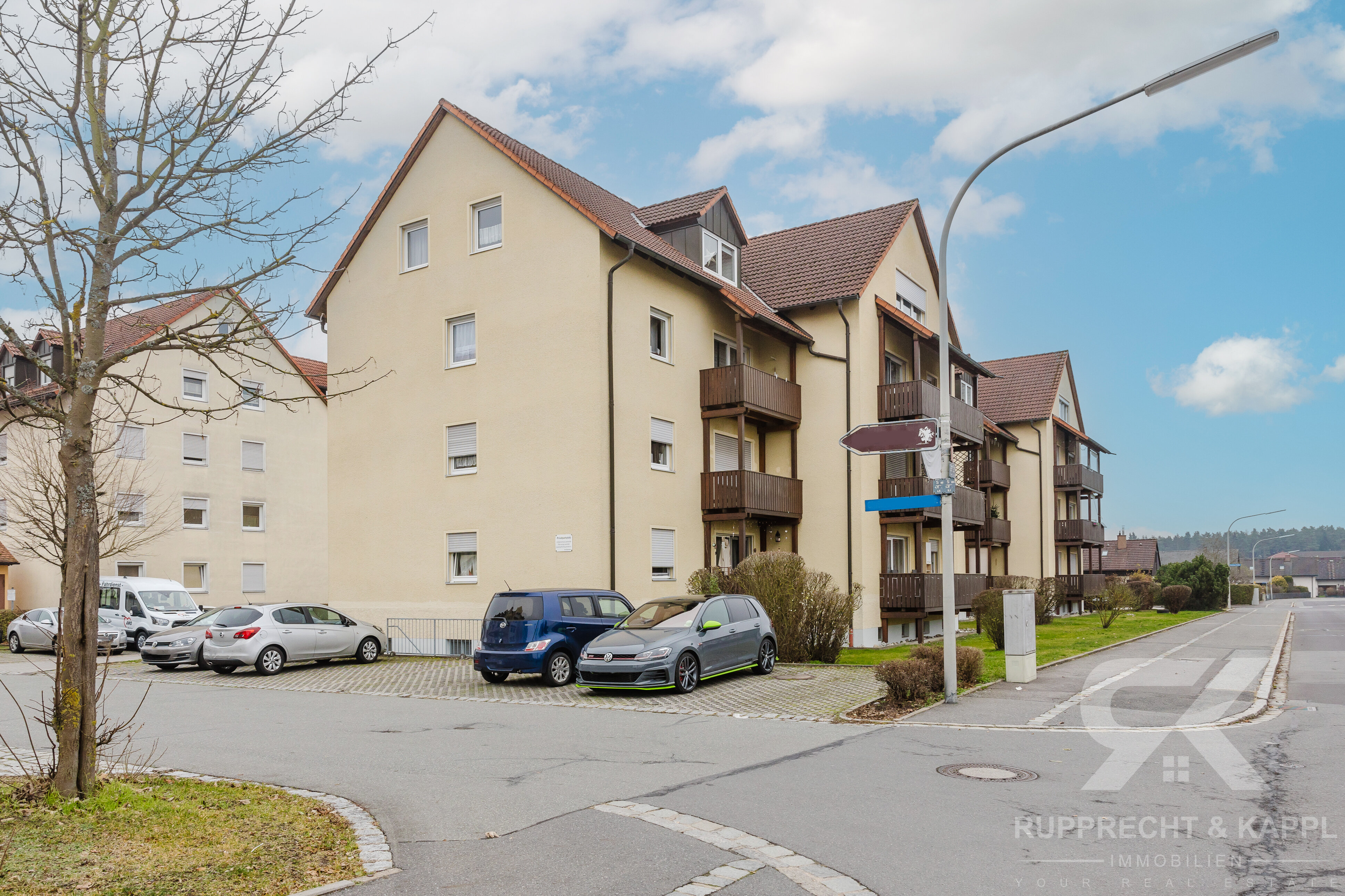 Wohnung zum Kauf 189.000 € 3 Zimmer 78 m²<br/>Wohnfläche 2.<br/>Geschoss 01.07.2025<br/>Verfügbarkeit Altenstadt Altenstadt an der Waldnaab 92665