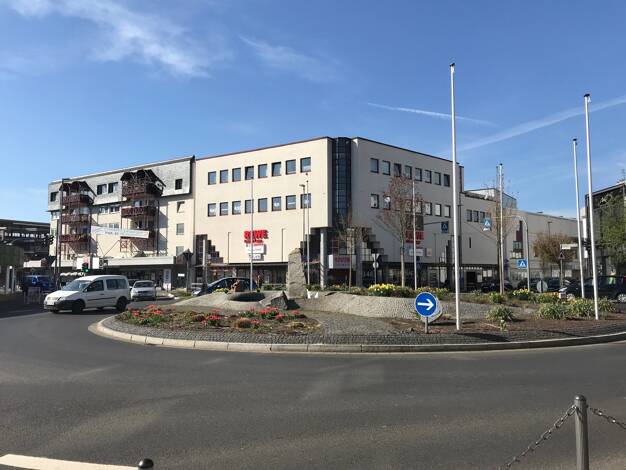 Laden zur Miete 3.140 € 402,3 m² Verkaufsfläche Büdingen Büdingen 63654