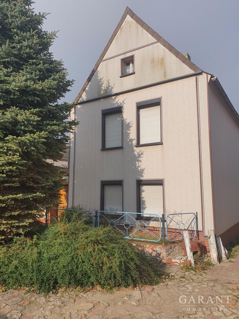 Einfamilienhaus zum Kauf 39.900 € 4 Zimmer 128 m²<br/>Wohnfläche 404 m²<br/>Grundstück Oechlitz Mücheln 06268