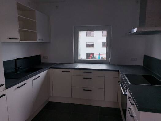 Wohnung zur Miete 720 € 2,5 Zimmer 80 m² Geschoss 2/3 frei ab 01.11.2026 Kitzingen Kitzingen 97318