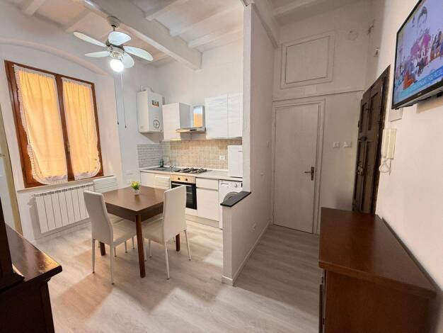 Wohnung zum Kauf 119.000 € 4 Zimmer 75,9 m² 2. Geschoss frei ab sofort Apartment historisches Centrum 2 Zimmer Massa Marittima 58024