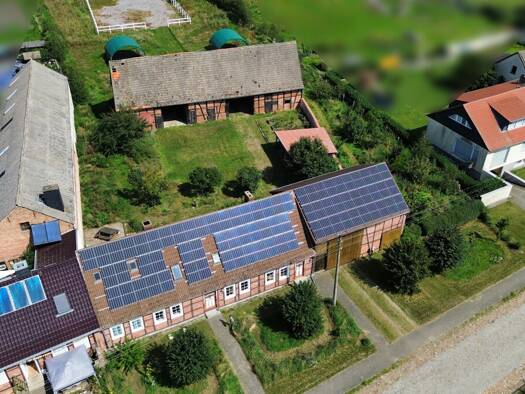 Haus zum Kauf 275.000 € 8 Zimmer 165 m² 15.980 m² Grundstück Ziemendorf 39619