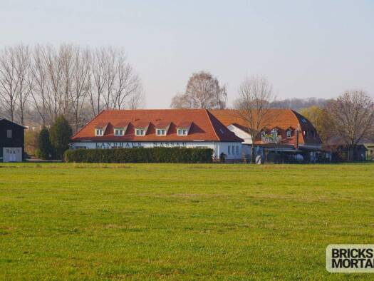 Haus zum Kauf provisionsfrei 1.250.000 € 25 Zimmer 708 m² 9.120 m² Grundstück Meißen 01662