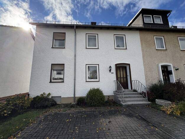 Reihenendhaus zum Kauf 199.000 € 7 Zimmer 120 m² 413 m² Grundstück Korbach 34497