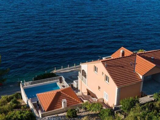 Villa zum Kauf 13 Zimmer 370 m² Blato 20271