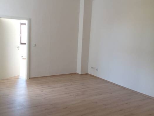 Wohnung zur Miete 350 € 2 Zimmer 58 m² 3. Geschoss frei ab sofort Katharinenstr. 4 Werdau 08412