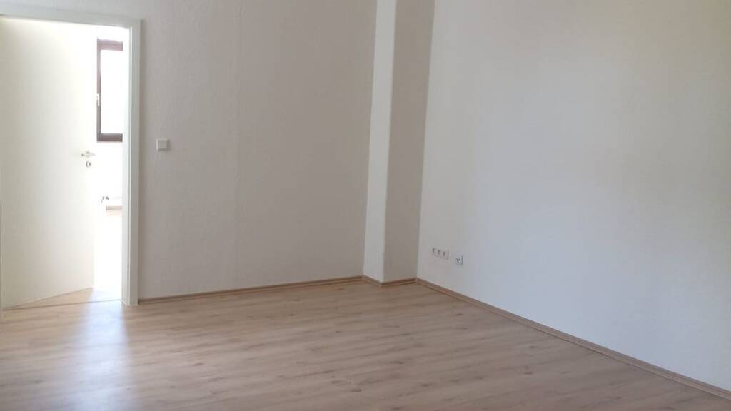 Wohnung zur Miete 350 € 2 Zimmer 58 m² 3. Geschoss frei ab sofort Katharinenstr. 4 Werdau 08412