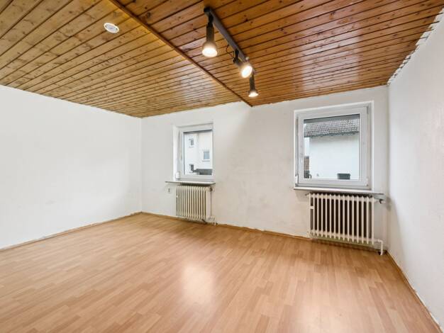 Einfamilienhaus zum Kauf 499.000 € 10 Zimmer 202 m² 253 m² Grundstück Köngen 73257