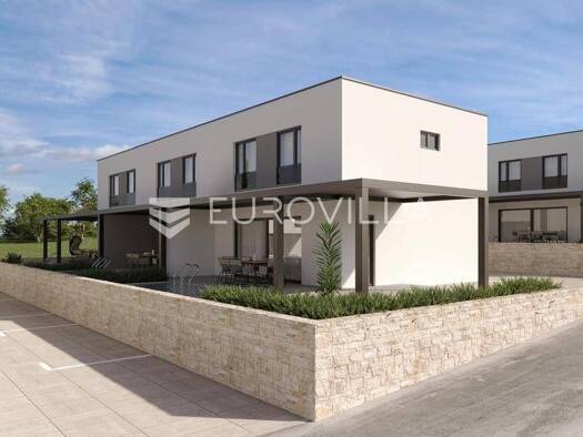 Haus zum Kauf 350.000 € 3 Zimmer 186 m² Mandre Kolan
