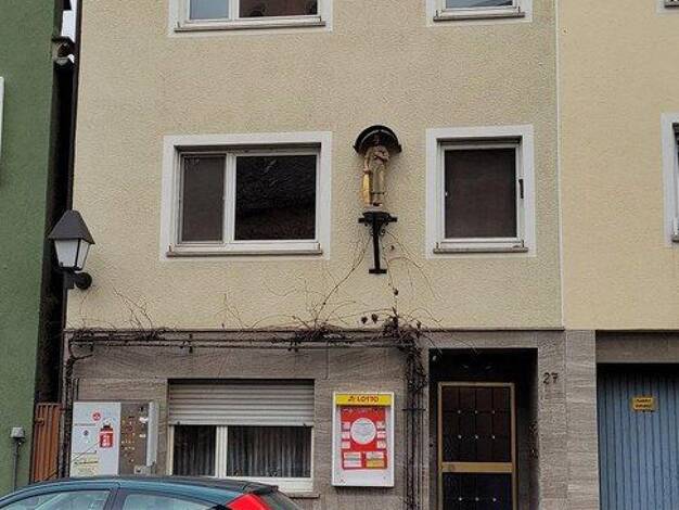 Doppelhaushälfte zum Kauf provisionsfrei 575.000 € 9 Zimmer 230 m² 140 m² Grundstück Eibelstadt 97246