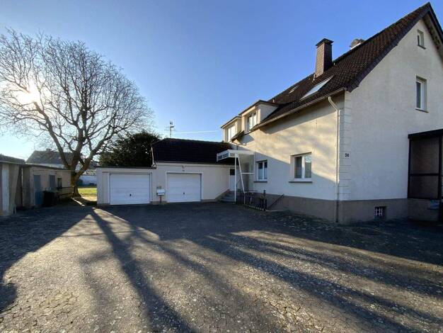 Einfamilienhaus zum Kauf 300.000 € 8 Zimmer 195 m² 1.140 m² Grundstück Schötmar Bad Salzuflen 32108
