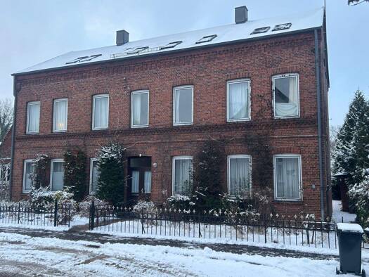 Mehrfamilienhaus zum Kauf als Kapitalanlage geeignet 389.000 € 17 Zimmer 325 m² 500 m² Grundstück Rendsburg 24768