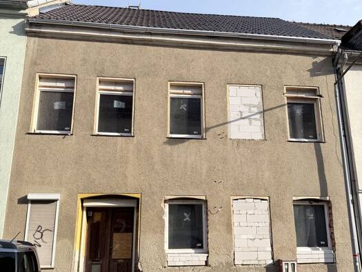 Reihenmittelhaus zum Kauf 60.000 € 4 Zimmer 150 m² 190 m² Grundstück Meerane Meerane 08393