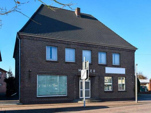 Haus zum Kauf 350.000 € 11 Zimmer 298 m² 531 m² Grundstück Friesoythe Friesoythe 26169