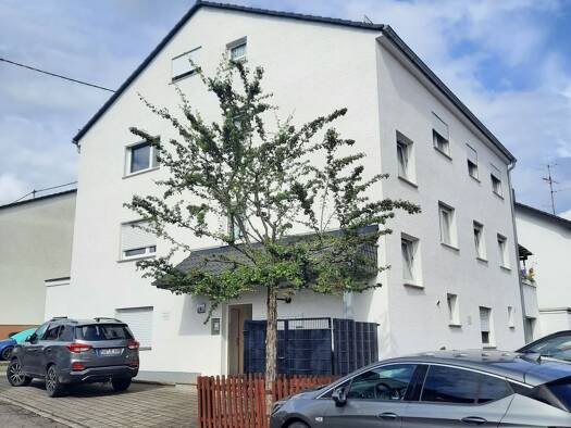 Wohnung zur Miete 1.100 € 4 Zimmer 85 m² Geschoss 2/3 frei ab sofort Nordenstadt Nordenstadt 65205