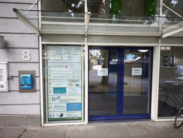 Bürofläche zur Miete provisionsfrei 2.957 € 165,7 m² Bürofläche Marienplatz 8 Süd Stuttgart 70178