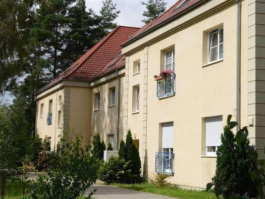 Wohnung zur Miete 523 € 3 Zimmer 95 m² 1. Geschoss frei ab sofort Walter-Hanschkatz-Straße 8 Welzow 03119