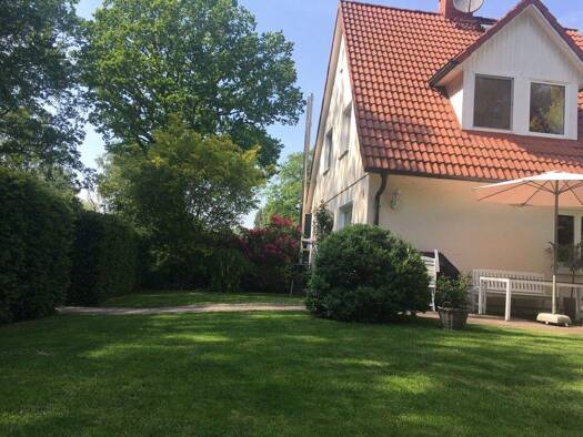 Einfamilienhaus zur Miete 1.950 € 4 Zimmer 114 m² 450 m² Grundstück Rissen Hamburg 22559