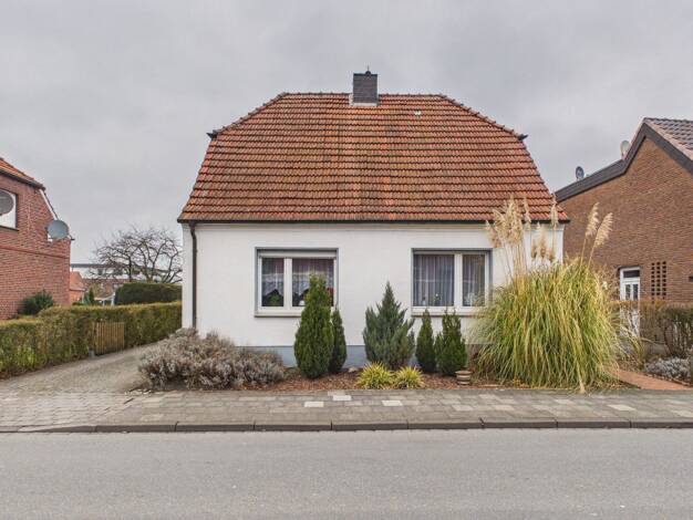 Einfamilienhaus zum Kauf 269.000 € 7 Zimmer 130 m² 779 m² Grundstück Epe Gronau (Westfalen) 48599