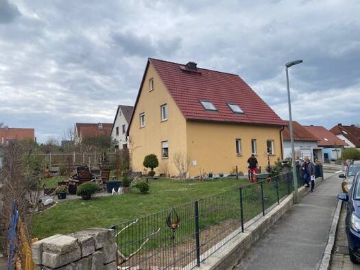 Wohnung zur Miete 850 € 3 Zimmer 95 m² 1. Geschoss frei ab sofort Jahnstr. 11a Seligenporten Pyrbaum 90602