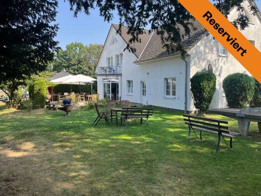 Einfamilienhaus zum Kauf 10 Zimmer 534,5 m² 1.000 m² Grundstück Bastorf 18230