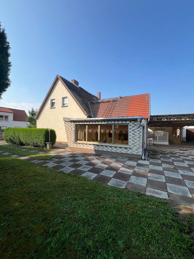 Haus zum Kauf 135.000 € 6 Zimmer 160 m² 1.260 m² Grundstück frei ab sofort Döbern 03159
