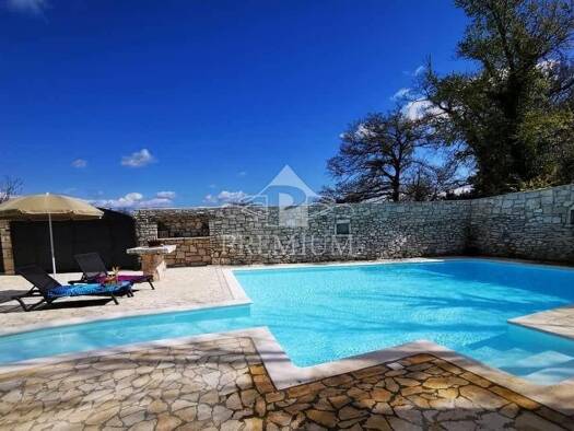 Haus zum Kauf 1.490.000 € 12 Zimmer 295 m² Kringa, Tinjan Tinjan