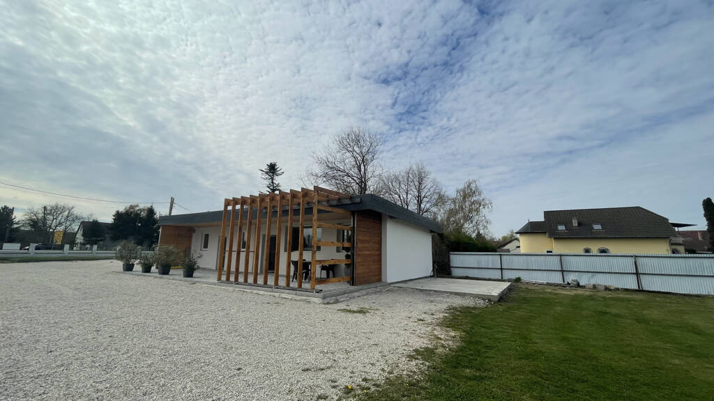 Einfamilienhaus zum Kauf 193.000 € 4 Zimmer 61 m² 900 m² Grundstück frei ab sofort Balatonfenyves 8646