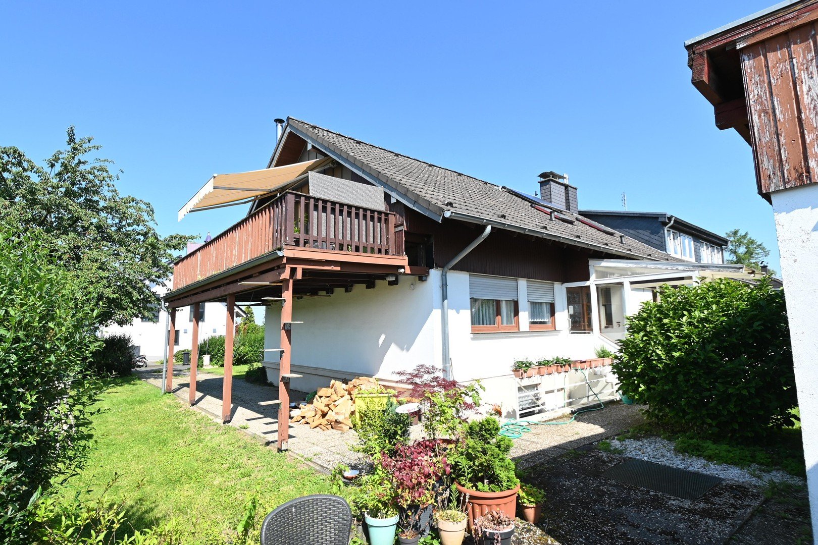 Mehrfamilienhaus zum Kauf provisionsfrei 429.000 € 7 Zimmer 168 m²<br/>Wohnfläche 485 m²<br/>Grundstück Rott Hennef 53773