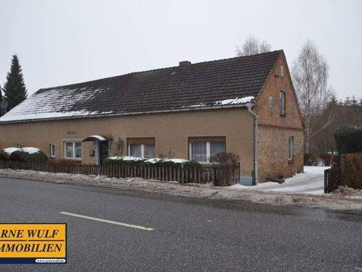 Einfamilienhaus zum Kauf 85.000 € 5 Zimmer 109 m² 1.842 m² Grundstück Barkow Barkow / Lalchow 19395