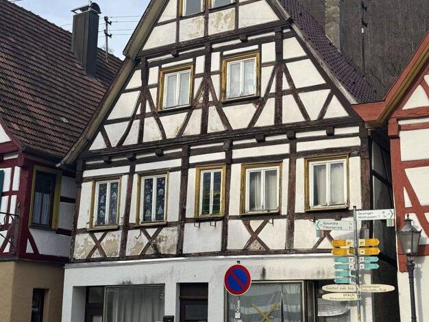 Mehrfamilienhaus zum Kauf 199.500 € 9 Zimmer 185 m² 193 m² Grundstück Wiesensteig 73349