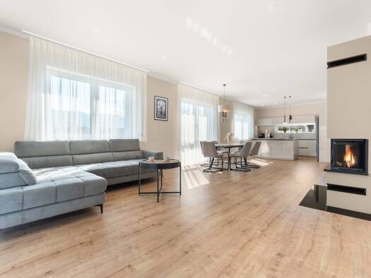 Einfamilienhaus zum Kauf 849.000 € 8 Zimmer 250 m² 610 m² Grundstück Köttmannsdorf 9071