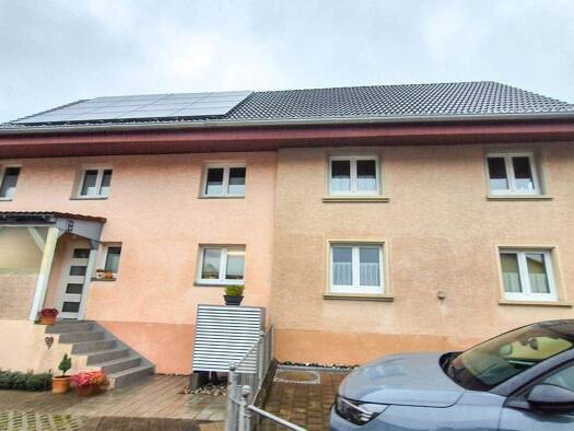 Einfamilienhaus zum Kauf 295.000 € 6 Zimmer 103 m² 152 m² Grundstück Jestetten 79798