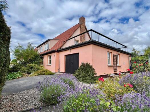 Haus zum Kauf 189.000 € 7 Zimmer 120 m² 840 m² Grundstück Franken Mitte Stralsund 18439