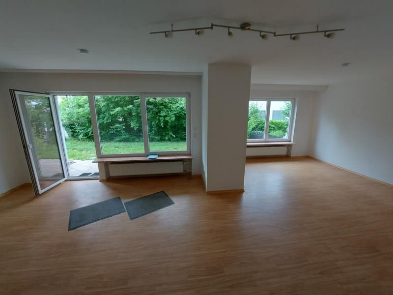 Doppelhaushälfte zur Miete 1.300 € 5 Zimmer 160 m²<br/>Wohnfläche Hochfeld - Steinberg Schweinfurt 97422