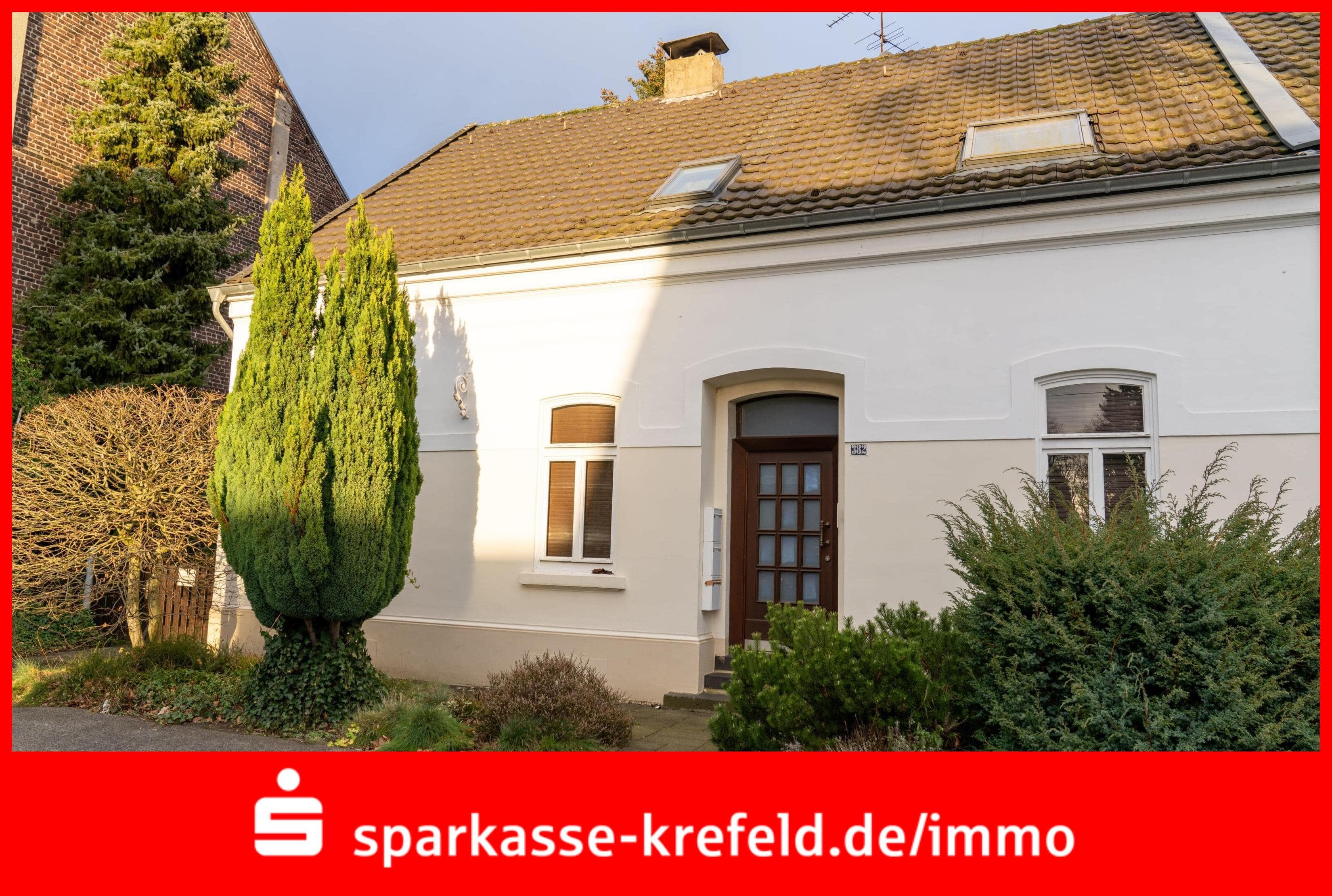 Doppelhaushälfte zum Kauf 380.000 € 7 Zimmer 220 m²<br/>Wohnfläche 1.056 m²<br/>Grundstück ab sofort<br/>Verfügbarkeit Königshof Krefeld 47807