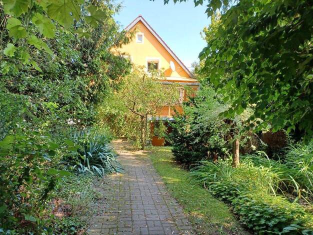 Einfamilienhaus zum Kauf 343.000 € 5 Zimmer 113,9 m² 812 m² Grundstück Schwarzenfeld 92521