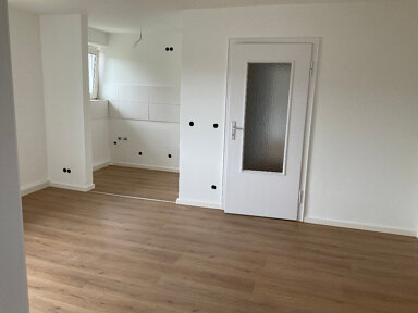 Wohnung zur Miete 403 € 3 Zimmer 56 m² 2. Geschoss frei ab 03.02.2025 Adalbert Stifter Str. 19 Sulzbach-Rosenberg Sulzbach-Rosenberg 92237