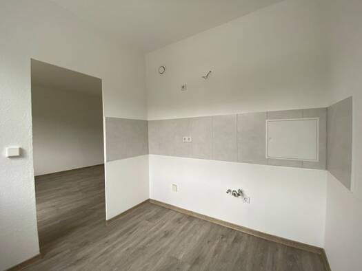 Wohnung zur Miete 281 € 1 Zimmer 36 m² EG Hermann-Duncker-Straße 1 Oschersleben 39387