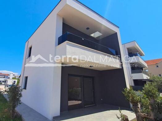 Haus zum Kauf 345.000 € 3 Zimmer 94 m² Šibenik