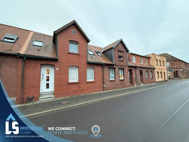 Reihenmittelhaus zum Kauf 174.500 € 7 Zimmer 100 m² 180 m² Grundstück Tangermünde 39590