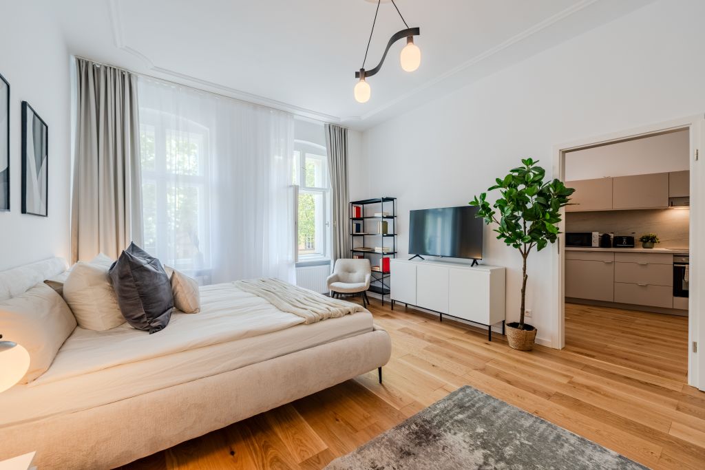 Wohnung zur Miete Wohnen auf Zeit 2.250 € 4 Zimmer 50 m²<br/>Wohnfläche 01.11.2024<br/>Verfügbarkeit Triftstraße Wedding Berlin 13353