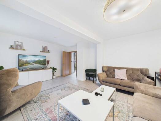 Einfamilienhaus zum Kauf 284.000 € 6,5 Zimmer 135,8 m² 205 m² Grundstück Oberderdingen Oberderdingen 75038