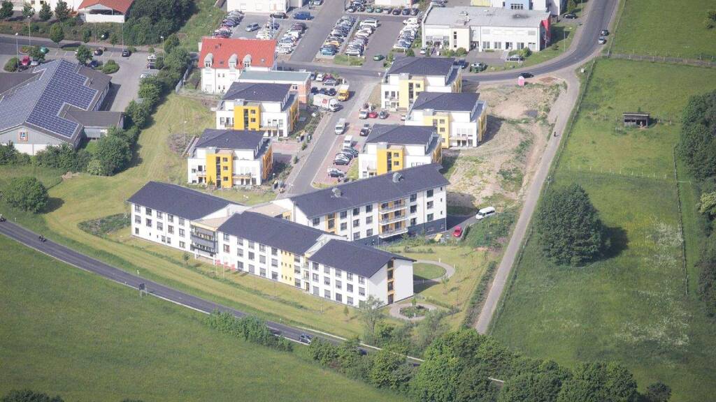 Studio zum Kauf 299.000 € 1 Zimmer 90,4 m² 2. Geschoss Watzenborn-Steinberg Pohlheim 35415