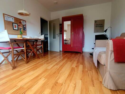 Wohnung zur Miete 399 € 1 Zimmer 27 m² Geschoss 5/5 frei ab sofort Strehlen Dresden 01219