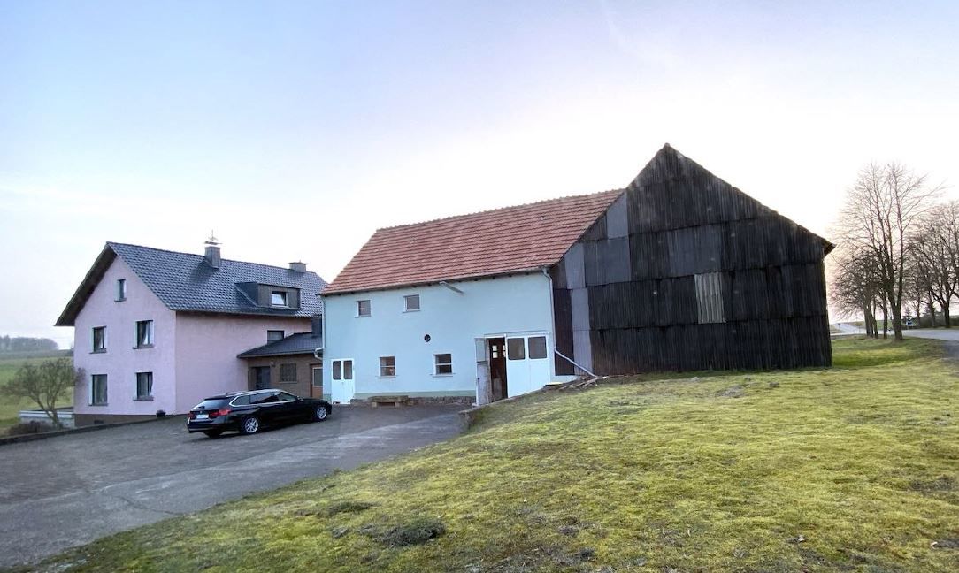 Einfamilienhaus zum Kauf 288.000 € 8 Zimmer 200 m²<br/>Wohnfläche 3.250 m²<br/>Grundstück Auenhausen Brakel 33034