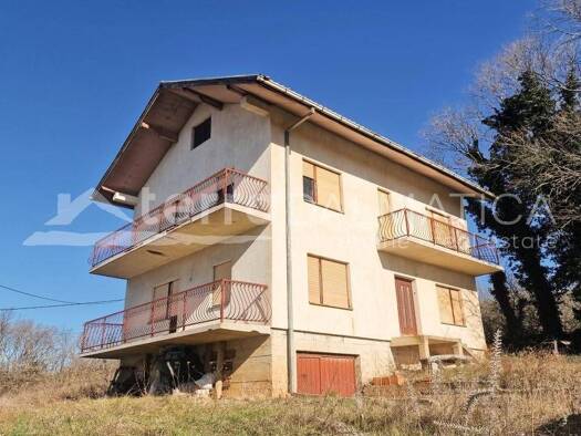 Einfamilienhaus zum Kauf 115.000 € 4 Zimmer 246 m² Biskupija Knin 22300